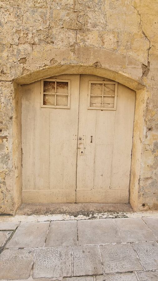 395 · 2025 · Porte