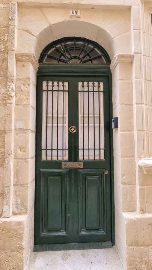 417 · 2025 · Porte