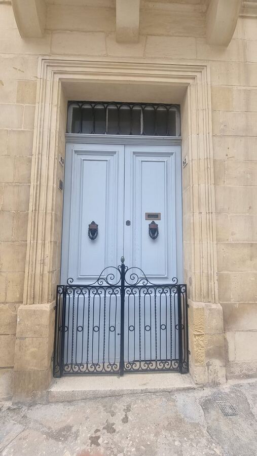 433 · 2025 · Porte