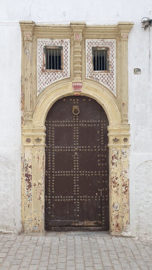 502 · 2023 · Porte