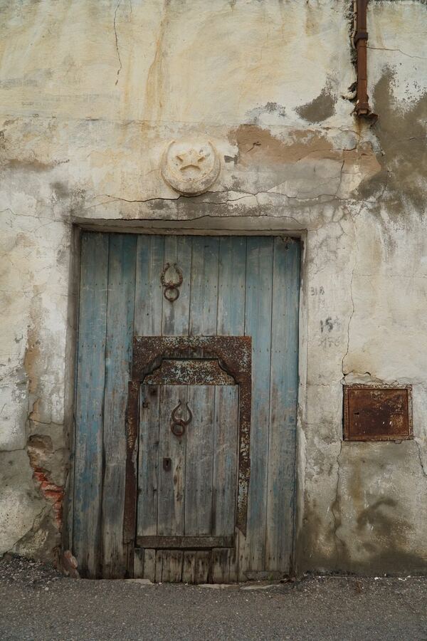 542 · 2024 · Porte